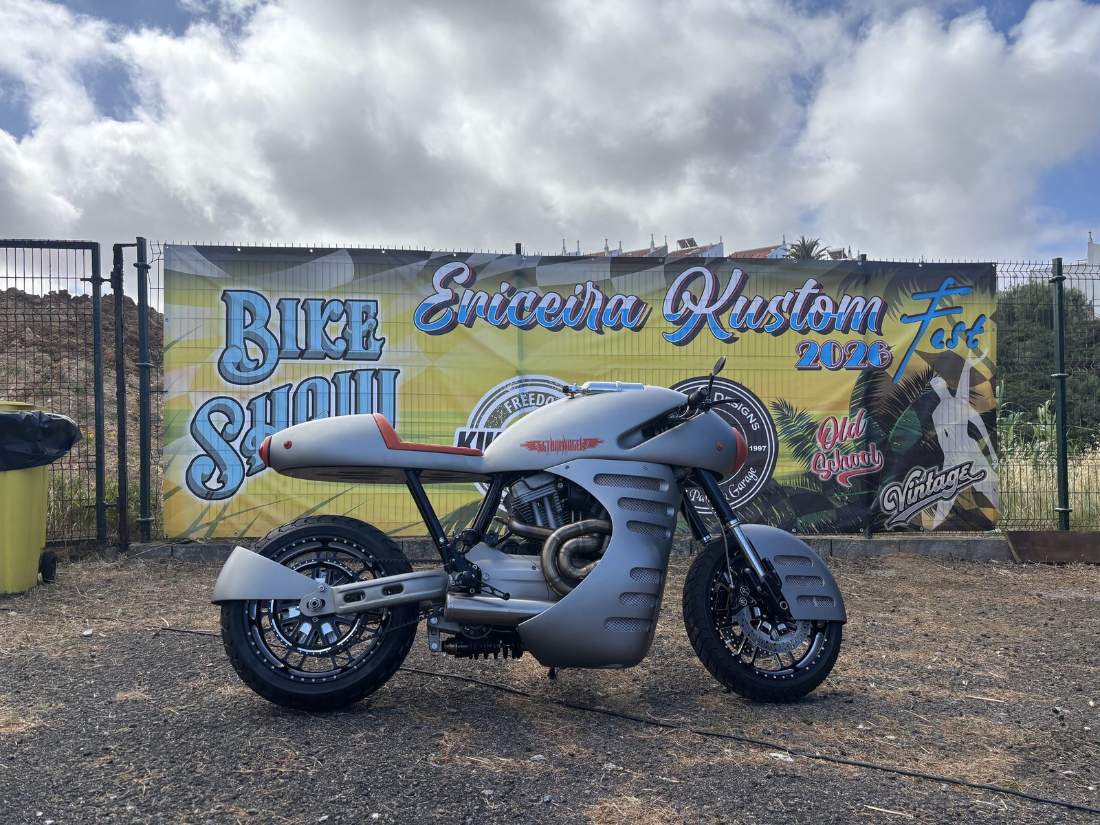 Sturmvogel на виставці Ericeira Kustom Fest 2026 від Iron Custom Motors.